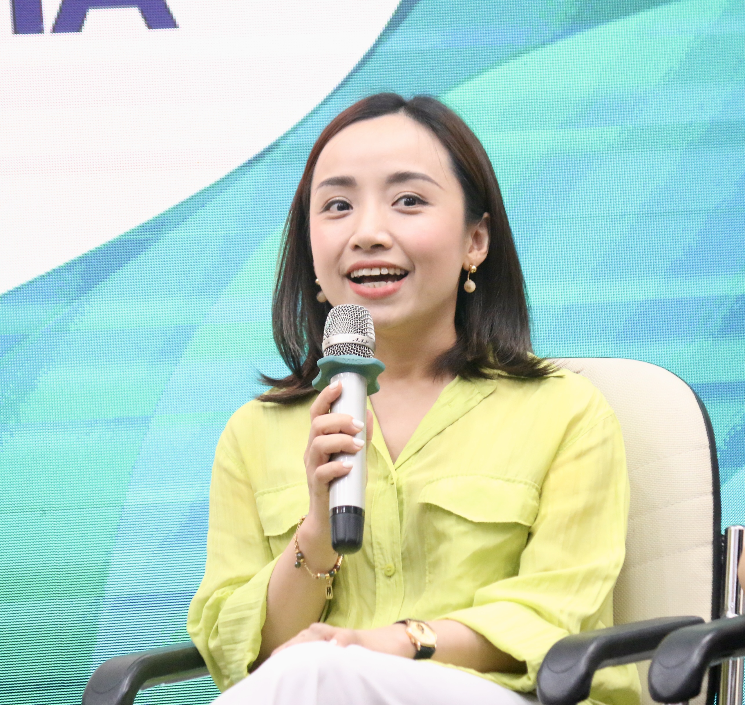 Yến Lê